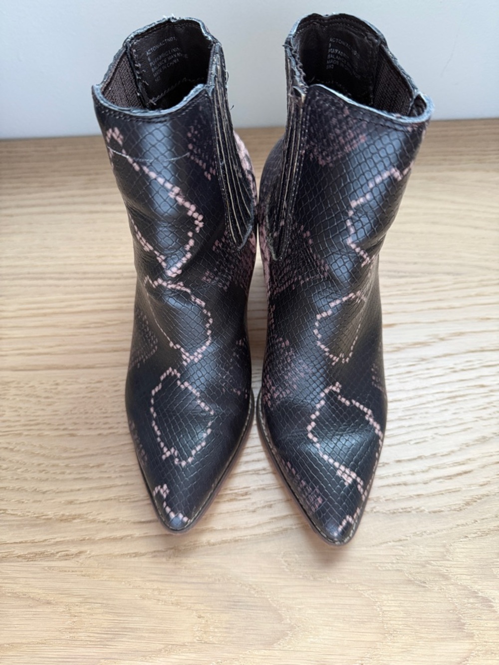 Steve Madden Black & Pink Snake-Print Pointed Ankle Boots
